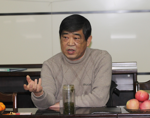 开云网页版登录入口常务副总经理王海民在会上向大家提出殷切期望